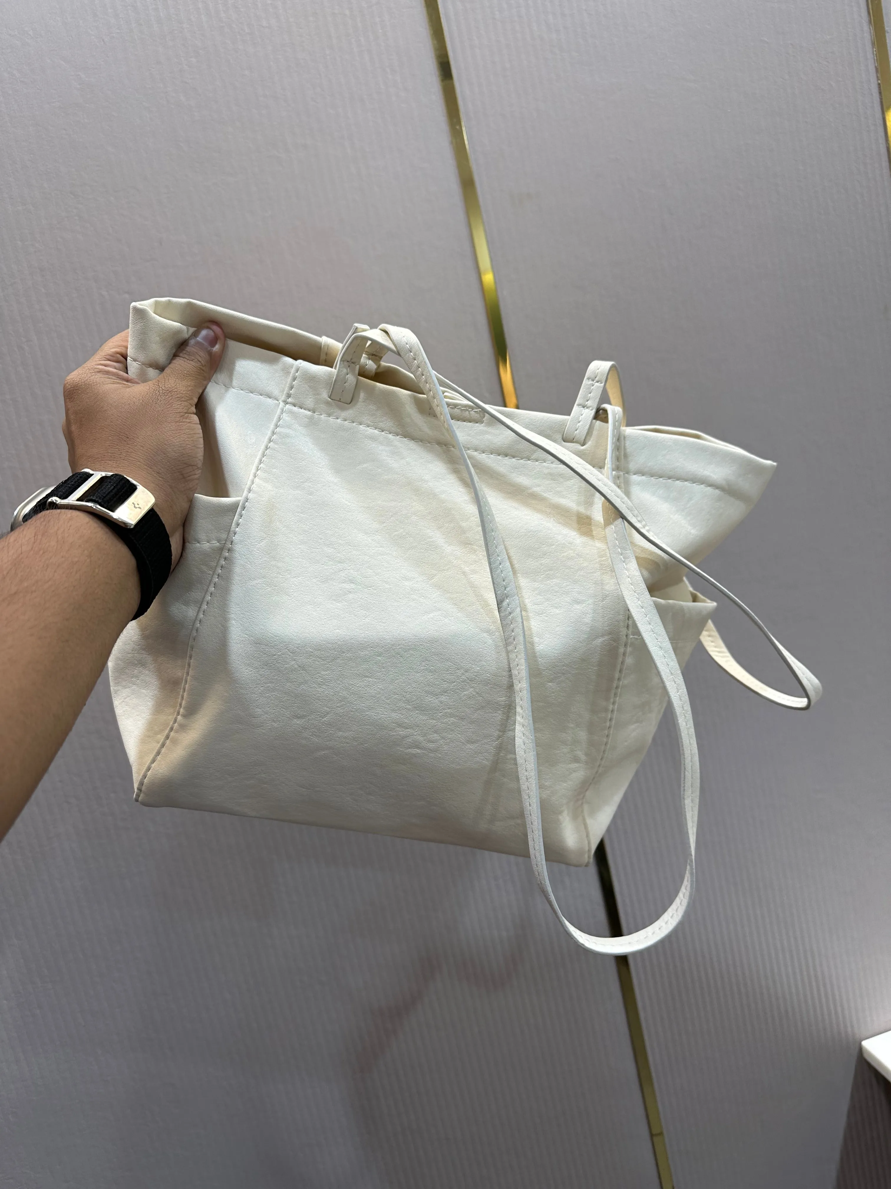 HAND BAGS - IHA 21609
